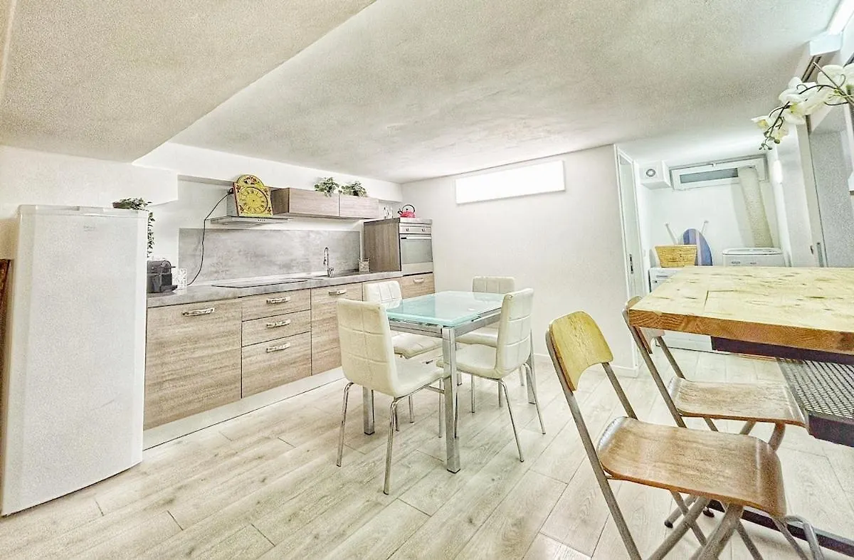 Cozy Basement Apartment Navigli Milan 0*,